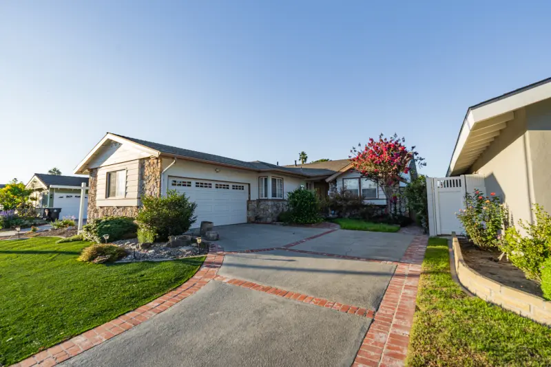 7871 E Ring St Long Beach, CA 90808